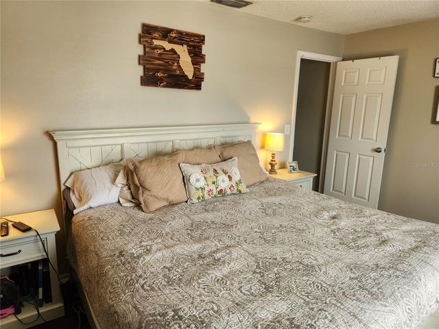 6356 7TH AVENUE W 6356, Bradenton, FL 34209