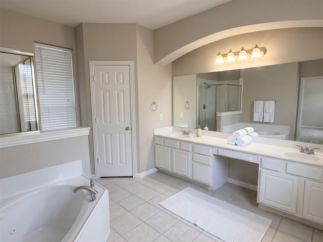 9314 Royal Burgess Drive, Rowlett, TX 75089