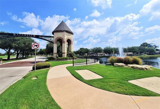 9314 Royal Burgess Drive, Rowlett, TX 75089