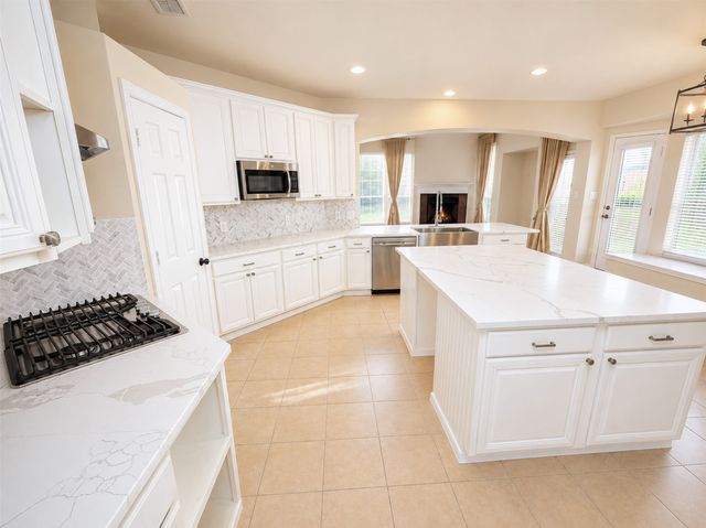9314 Royal Burgess Drive, Rowlett, TX 75089
