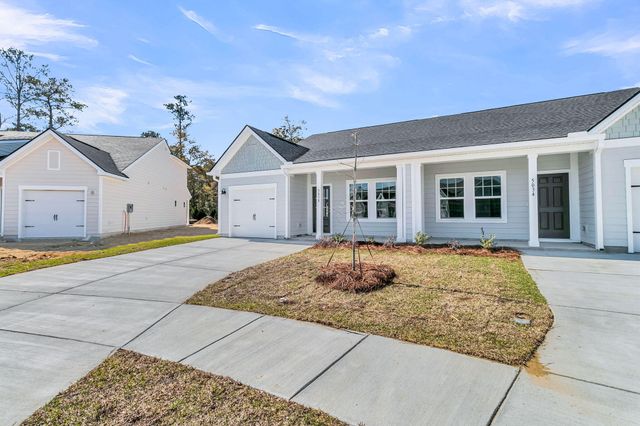 5077 Blackberry Lane, Ravenel, SC 29470