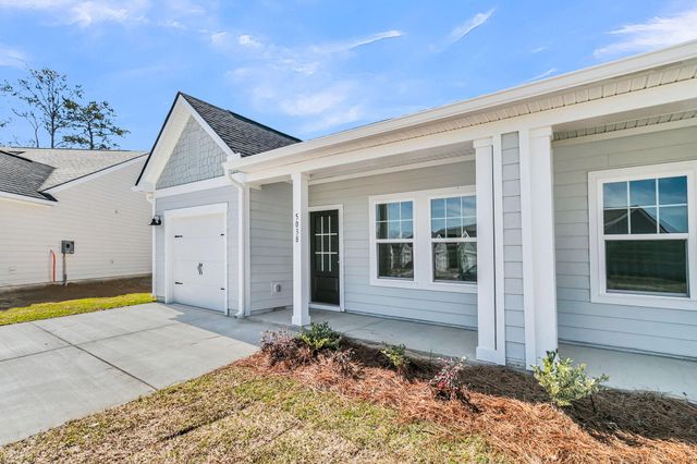 5077 Blackberry Lane, Ravenel, SC 29470