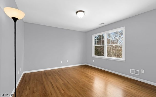 25 Manor House Rd, Mount Olive Twp., NJ 07828