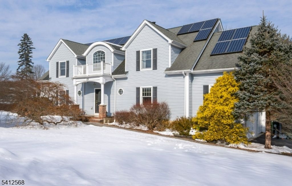 25 Manor House Rd, Mount Olive Twp., NJ 07828