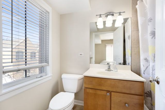 1033 Lincoln Trail, Oak Park, IL 60302