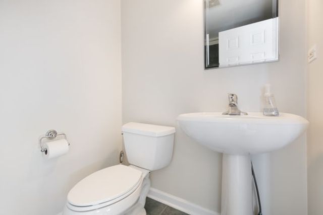 1033 Lincoln Trail, Oak Park, IL 60302