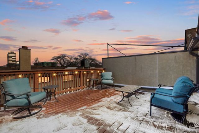 1033 Lincoln Trail, Oak Park, IL 60302