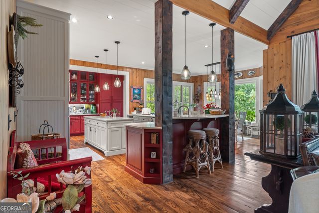 518 Grizzly Ridge Road, Lakemont, GA 30552