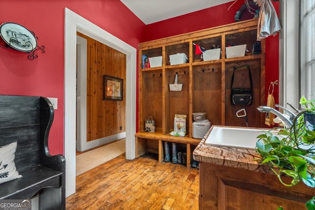 518 Grizzly Ridge Road, Lakemont, GA 30552