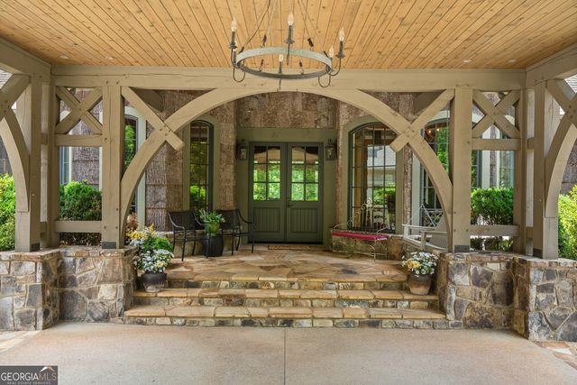 518 Grizzly Ridge Road, Lakemont, GA 30552