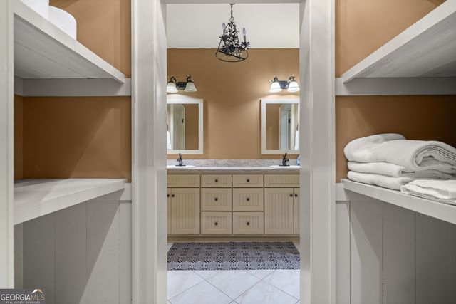 518 Grizzly Ridge Road, Lakemont, GA 30552