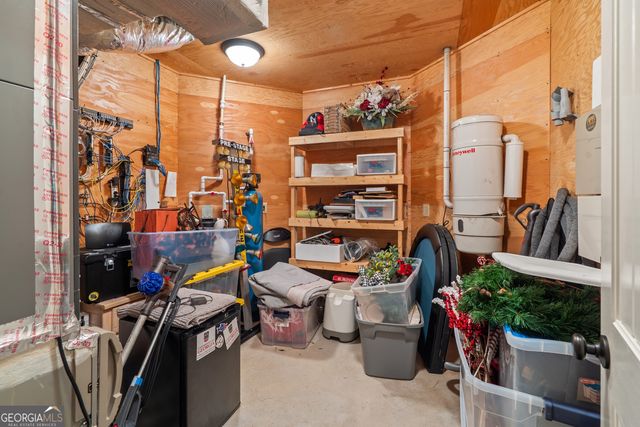 518 Grizzly Ridge Road, Lakemont, GA 30552