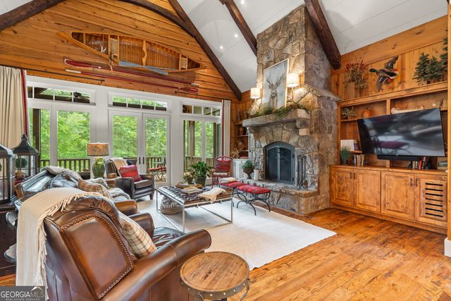 518 Grizzly Ridge Road, Lakemont, GA 30552