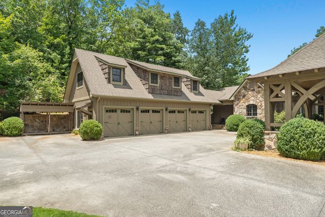 518 Grizzly Ridge Road, Lakemont, GA 30552