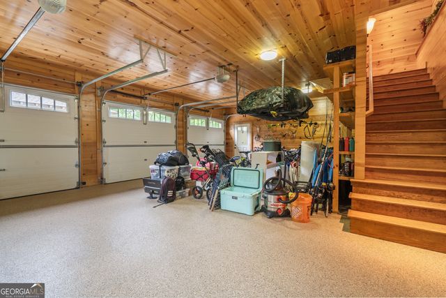 518 Grizzly Ridge Road, Lakemont, GA 30552