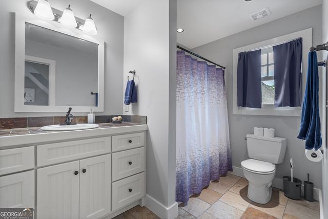 518 Grizzly Ridge Road, Lakemont, GA 30552