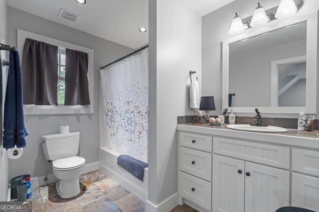 518 Grizzly Ridge Road, Lakemont, GA 30552