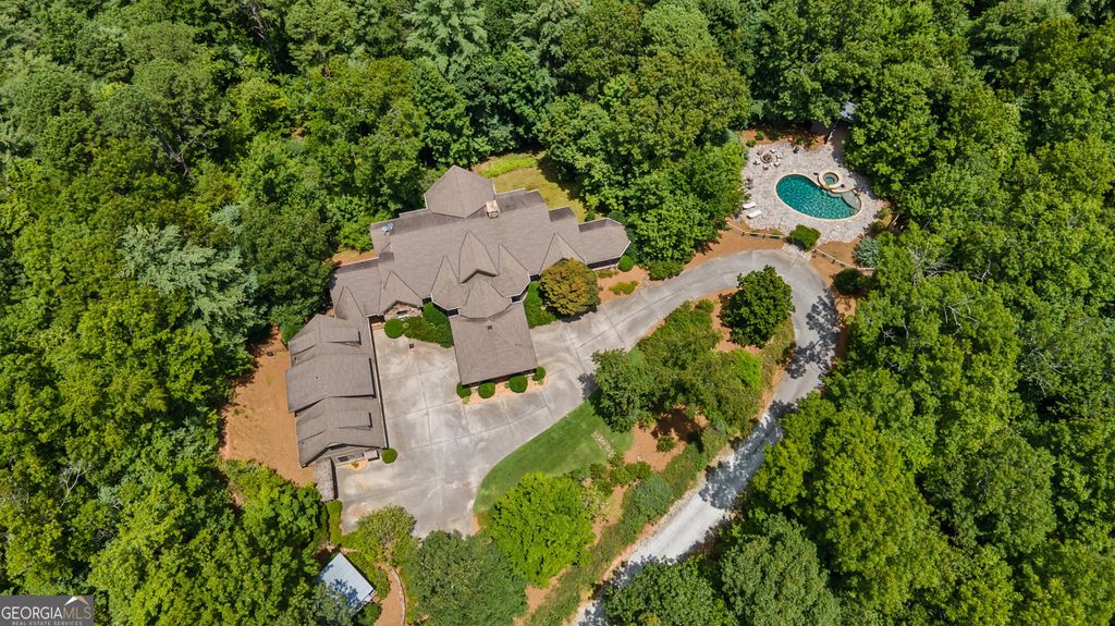 518 Grizzly Ridge Road, Lakemont, GA 30552