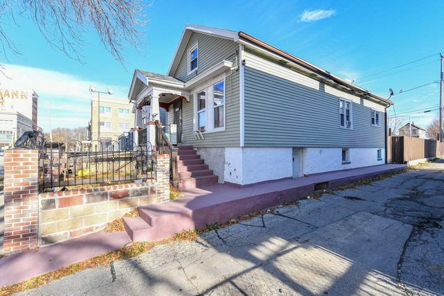 1732 S 7th STREET, Milwaukee, WI 53204