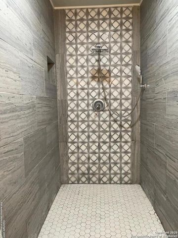 311 Rilla Vista, San Antonio, TX 78216