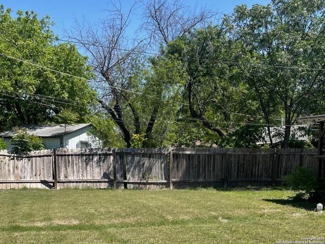 311 Rilla Vista, San Antonio, TX 78216