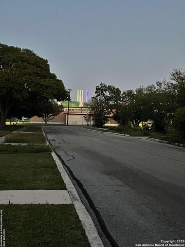 311 Rilla Vista, San Antonio, TX 78216