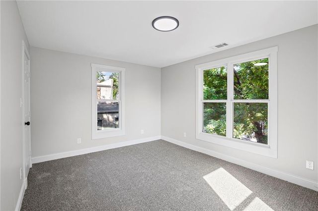 419 Linn Street, Leavenworth, KS 66048