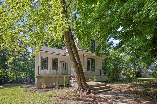 419 Linn Street, Leavenworth, KS 66048