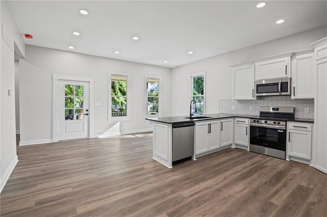 419 Linn Street, Leavenworth, KS 66048