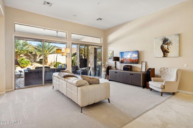 13298 E DEL TIMBRE Drive, Scottsdale, AZ 85259