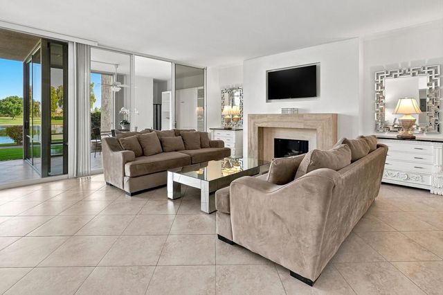 900 Island Drive 105, Rancho Mirage, CA 92270