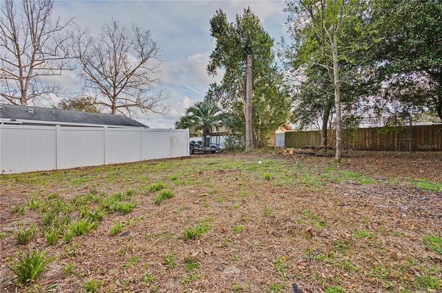 21528 SW HONEYSUCKLE STREET, Dunnellon, FL 34431