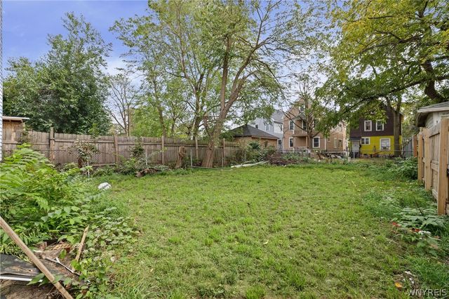83 Wakefield Avenue, Buffalo, NY 14214