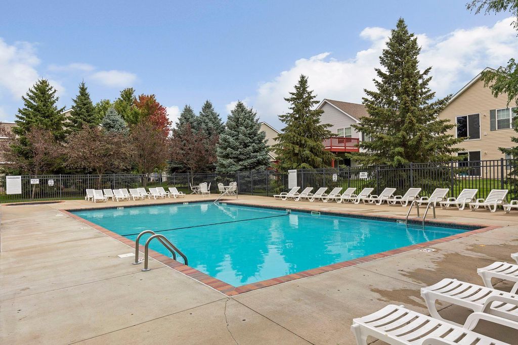 1336 Yorkshire Lane, Shakopee, MN 55379 — photo 2