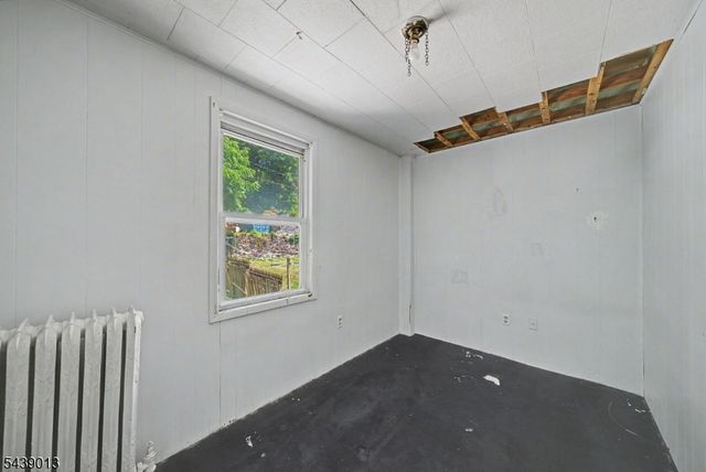 53 Brainard St, Phillipsburg Town, NJ 08865