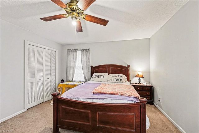 406 E Wellington Lane, Walnut Cove, NC 27052