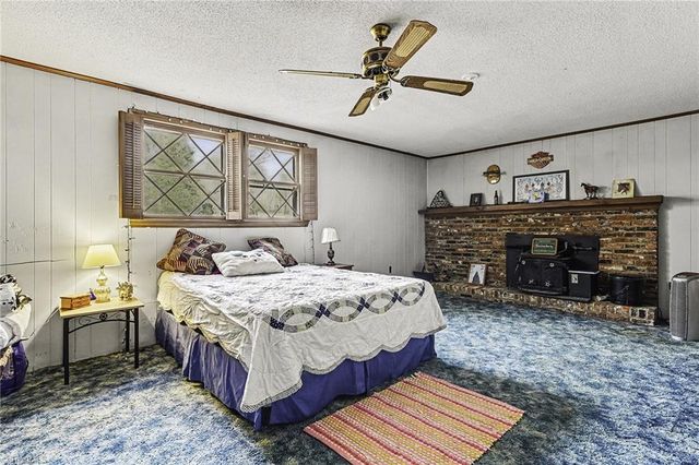 406 E Wellington Lane, Walnut Cove, NC 27052