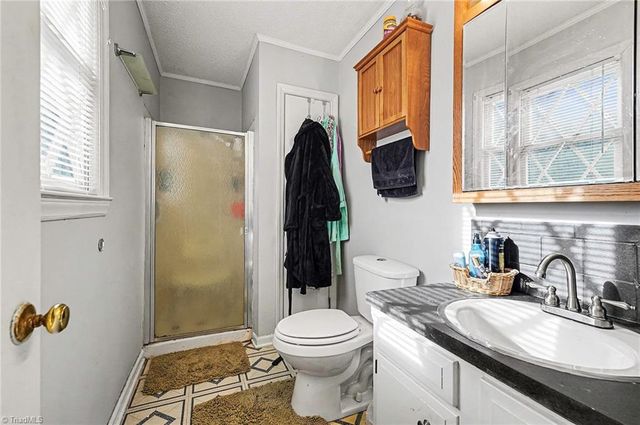 406 E Wellington Lane, Walnut Cove, NC 27052