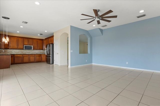 9005 PINEBREEZE DRIVE, Riverview, FL 33578