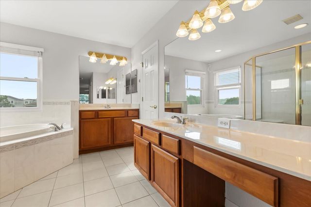 9005 PINEBREEZE DRIVE, Riverview, FL 33578