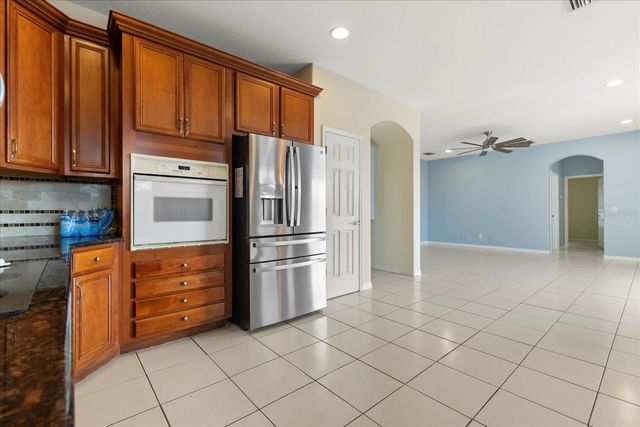 9005 PINEBREEZE DRIVE, Riverview, FL 33578