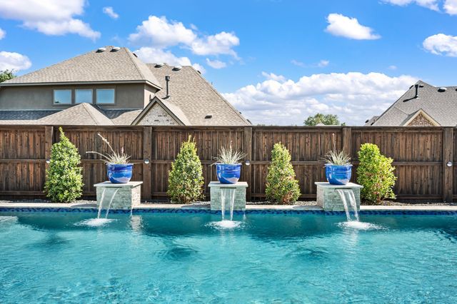 9901 Compass Rose Court, Oak Point, TX 75068
