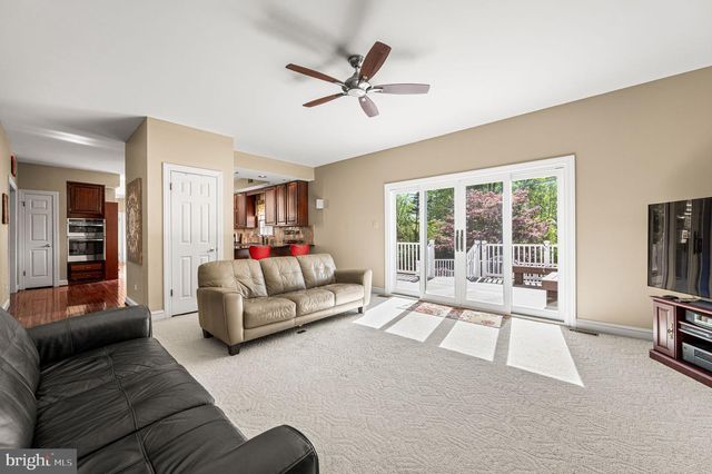 111 BROOKHOLLOW DR, Downingtown, PA 19335