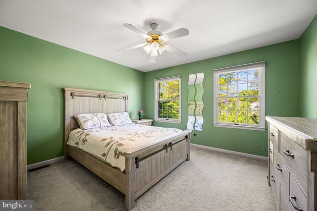 111 BROOKHOLLOW DR, Downingtown, PA 19335