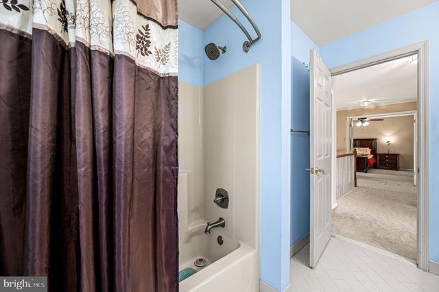 111 BROOKHOLLOW DR, Downingtown, PA 19335
