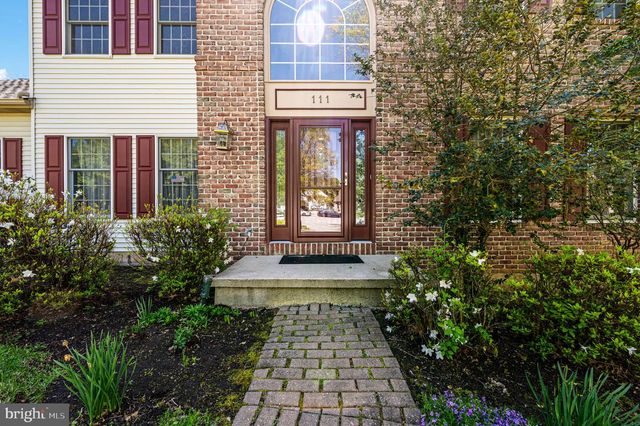 111 BROOKHOLLOW DR, Downingtown, PA 19335
