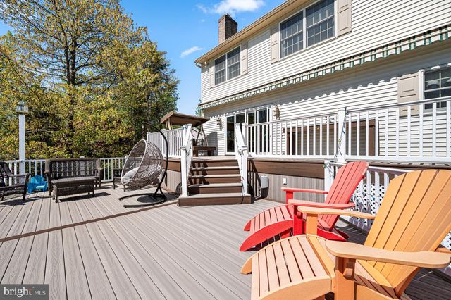 111 BROOKHOLLOW DR, Downingtown, PA 19335