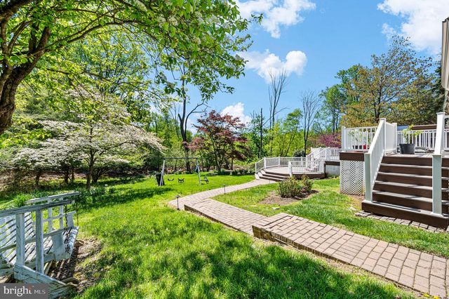 111 BROOKHOLLOW DR, Downingtown, PA 19335