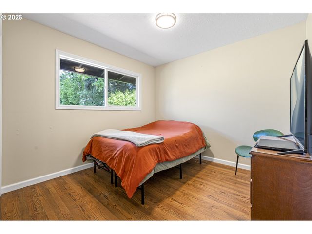 12865 Sw FAIRCREST St, Portland, OR 97225