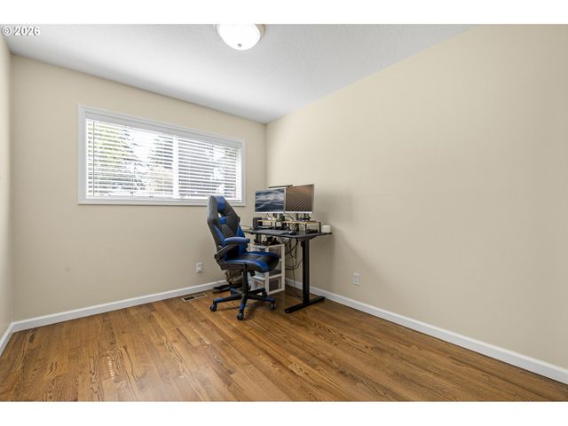 12865 Sw FAIRCREST St, Portland, OR 97225